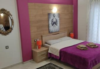 G M 4 ROOMS KENTRO in the heart of the city has Balcony rooms
