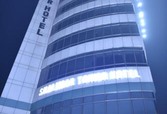 Shalimar Tower Hotel Lahore has Balcony rooms