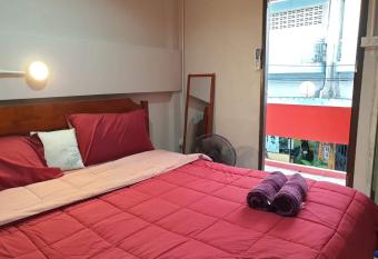 SMILE HOME GUESTHOUSE has Balcony rooms