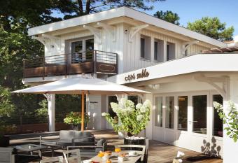 H  tel C  t   Sable has Balcony rooms