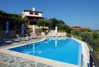 Vateri has Balcony rooms