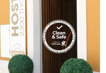 Hostel 2300 Thomar has Balcony rooms