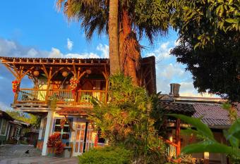 Eco Hotel las Palmas allows 18 year olds to book a room