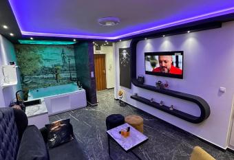 Apartman 3 S&V Istocno Sarajevo Lukavica sa Jacuzzi Lux Spa Hilandarska Centar has Balcony rooms