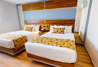 Sleep Inn Queretaro allows 18 year olds to book a room