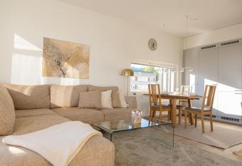 Zicos cozy apartment allows 18 year olds to book a room