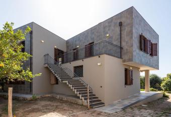 Villa Fico 2 has Balcony rooms