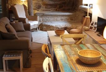 OLardoMar has Balcony rooms