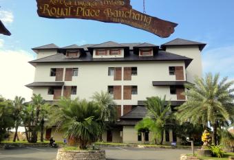 Royal Place Banchang has Balcony rooms