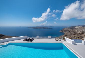 Argento Nero allows 18 year olds to book a room