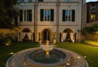 LUCUS Exclusive Bed and Breakfast allows 18 year olds to book a room