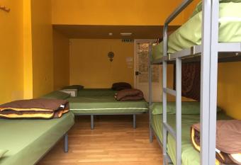 Albergue Azabache has Balcony rooms