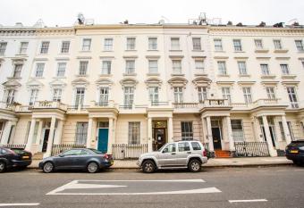 St George s Hotel allows 18 year olds to book a room