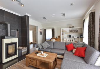 Residenz 11 allows 18 year olds to book a room