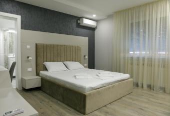 Fine Suites has Balcony rooms