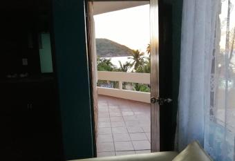 Departamentos Costa Marinera allows 18 year olds to book a room