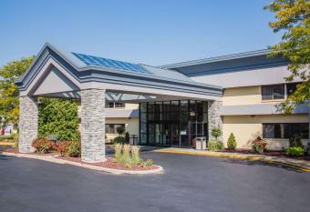 Baymont by Wyndham Madison West/Middleton WI West has Balcony rooms