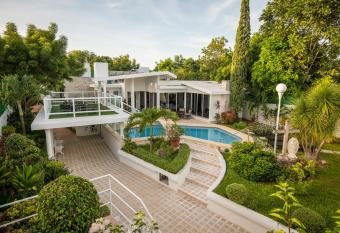 Saastah Hotel Boutique has Balcony rooms