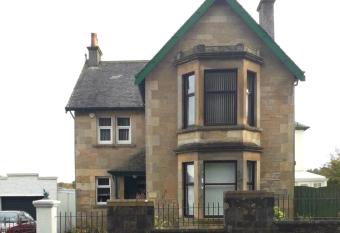 Glasgow Emo has Balcony rooms