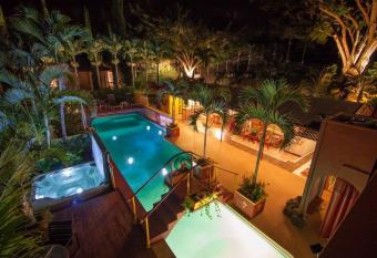 Banyan Tree Sanctuary Guest House allows 18 year olds to book a room