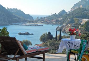 Aris Apartments has Balcony rooms