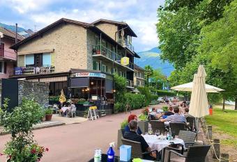 Osteria La Riva has Balcony rooms