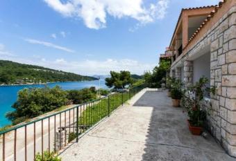 Guest House Busurelo has Balcony rooms