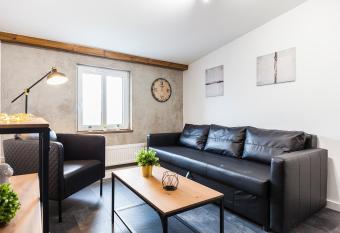 Book Apart Fabryczna allows 18 year olds to book a room