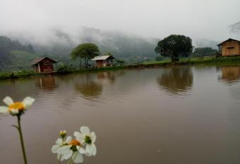 Samoeng fishing park home stay has Balcony rooms