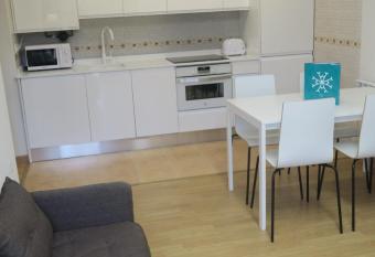 Apartamentos Palacio Azc  rate Calle Calvario allows 18 year olds to book a room