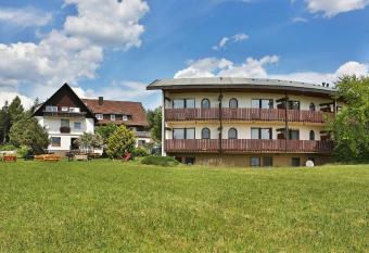 Hotel Sonnenschein has Balcony rooms