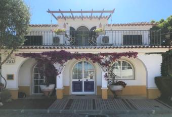 O P  tio allows 18 year olds to book a room