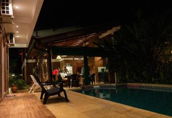 Managua Apart Hotel has Balcony rooms