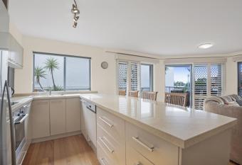 Breakwater Views by Kingscliff Accommodation has Balcony rooms