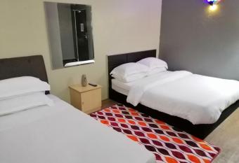 Pine Hotel Batu Gajah allows 18 year olds to book a room