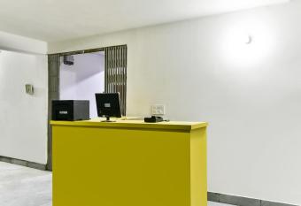 OYO Flagship Hotel Shubh Yatra allows 18 year olds to book a room