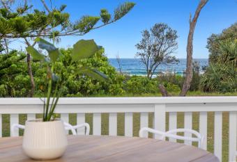 Cabarita Beachfront Escape by Kingscliff Accommodation has Balcony rooms