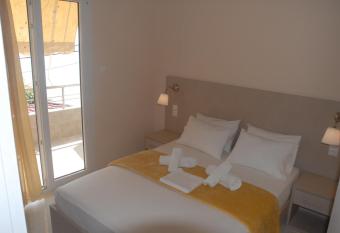 Eleni Kandilari Rooms has Balcony rooms