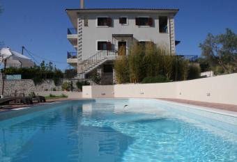 Venetiko Villas has Balcony rooms