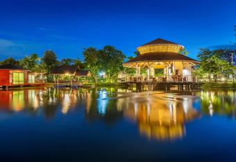 boathouse boutique riverside has Balcony rooms