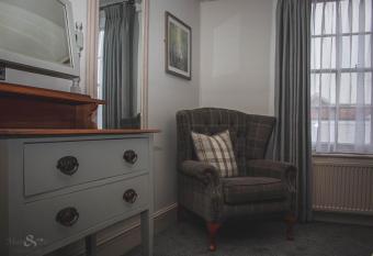 The Angel Inn has rooms with a private hot tub