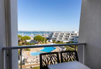 Thalazur Port-Camargue - Hotel & Spa has Balcony rooms