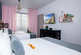 Whitelaw Hotel allows 18 year olds to book a room