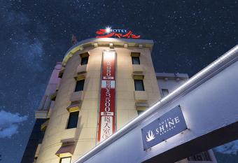 HOTEL Shine Kawagoe (Adult Only) allows 18 year olds to book a room