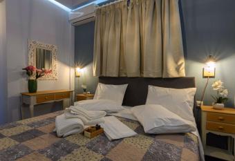 Central Rooms has Balcony rooms