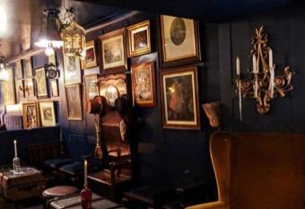 The Gin Lounge Rooms has Balcony rooms