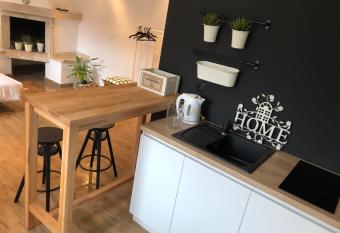 Guesthouse Dvoshko allows 18 year olds to book a room