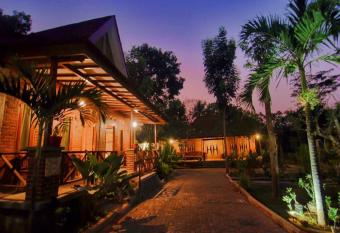 Omah Joglo Semarang has Balcony rooms