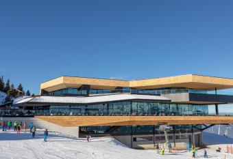 Mountain View has Balcony rooms