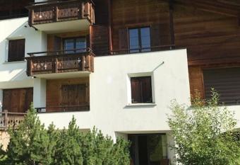 Chalet Studio - Top Ausstattung - beste Lage Davos allows 18 year olds to book a room